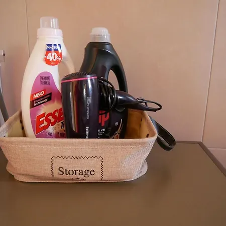 דירה Gio's Cosy With Private Balcony