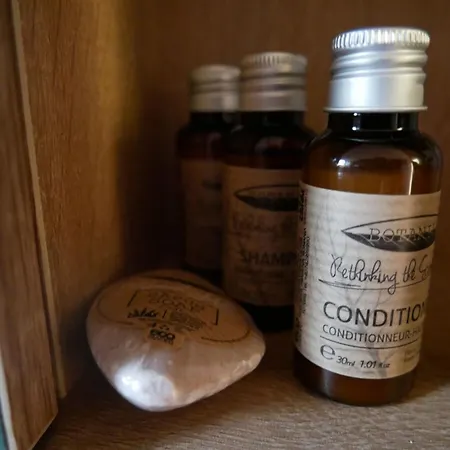 Gio's Cosy With Private Balcony דירה