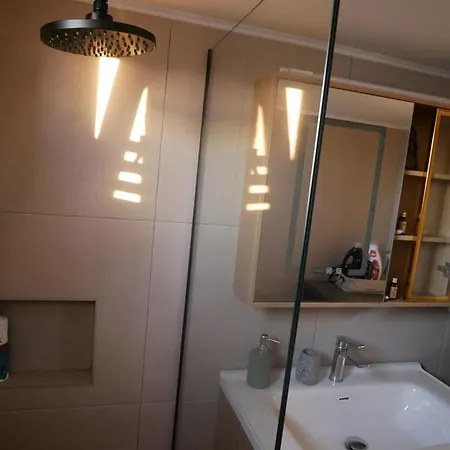 Апартаменты Gio's Cosy With Private Balcony *