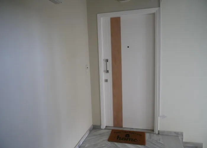 Gio's Cosy With Private Balcony