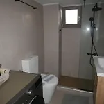Gio's Cosy With Private Balcony Апартаменти *