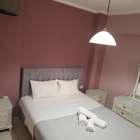 Gio's Cosy With Private Balcony Апартаменти Ханья (Крит)