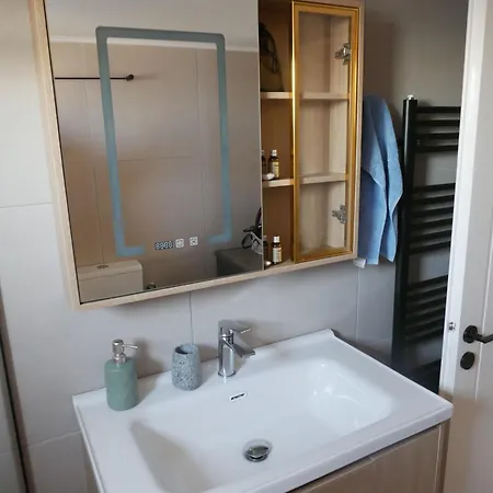 Gio's Cosy With Private Balcony Апартаменти Ханья (Крит)