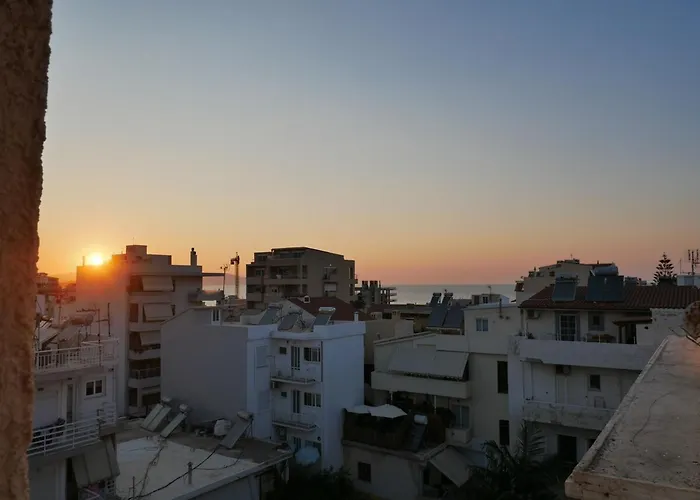 Gio's Cosy With Private Balcony